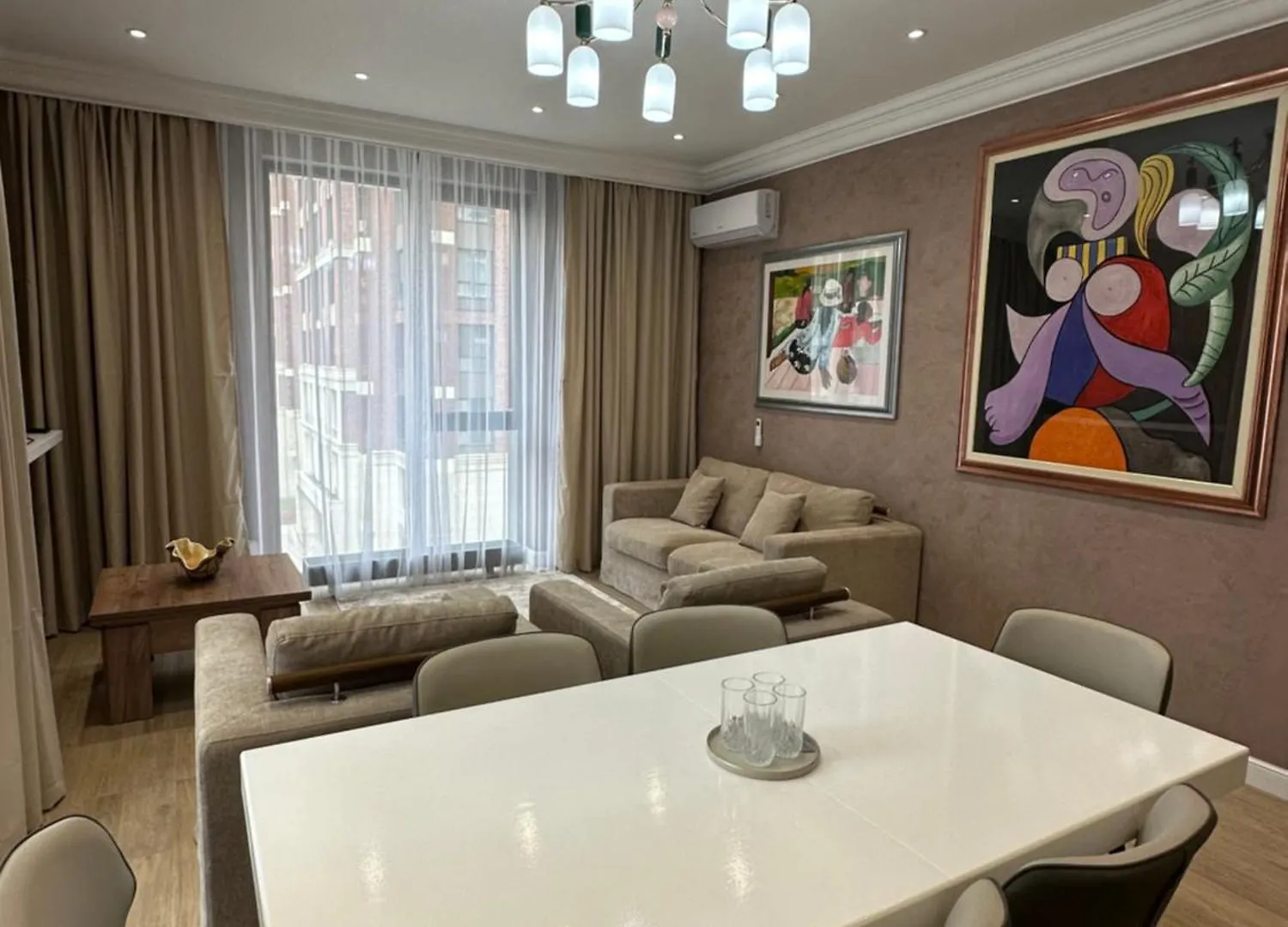 Amir Vip Apartments Almaty